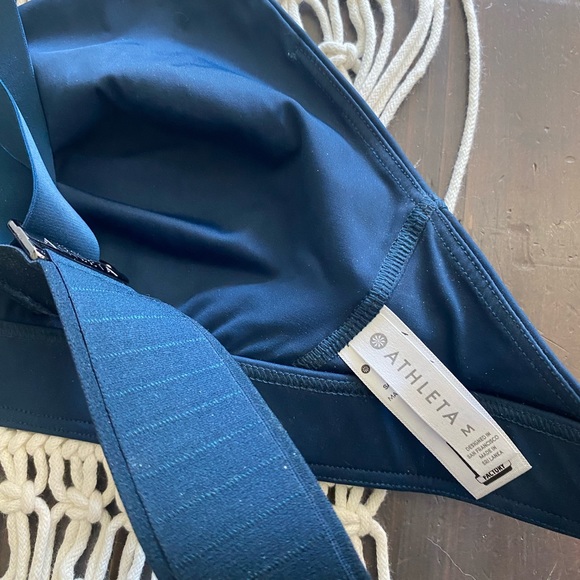 Athleta Pyramid adjustable racerback sports bra - Picture 7 of 7